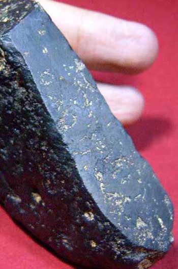 solid IRON-NICKEL meteorite specimen 800grams #MRT_16  -US-   ends 02-05-07 seller 'wholesale*gem' 